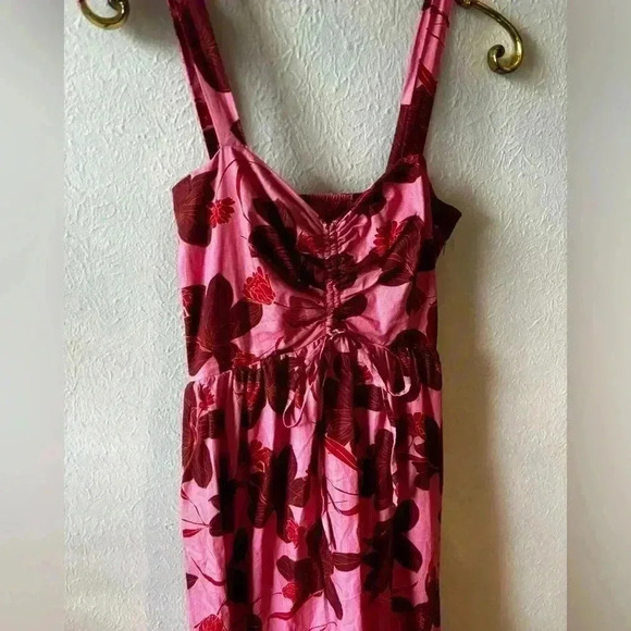 Ruched Front Midi Dress - Picture 4 of 9